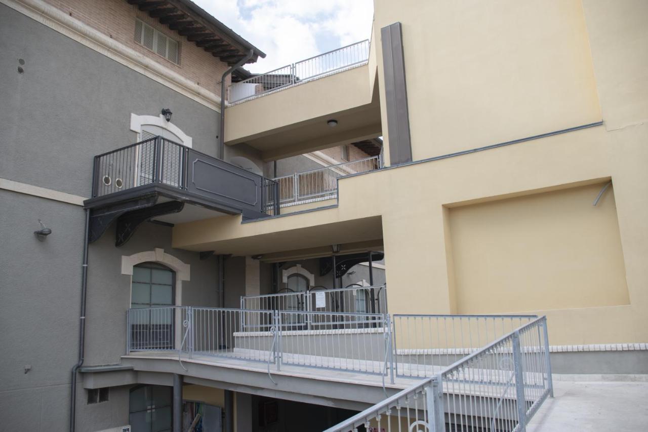 דירות Casa Velia 78Mq A 30 Metri Dal Mare Di סן וינצ'נזו מראה חיצוני תמונה